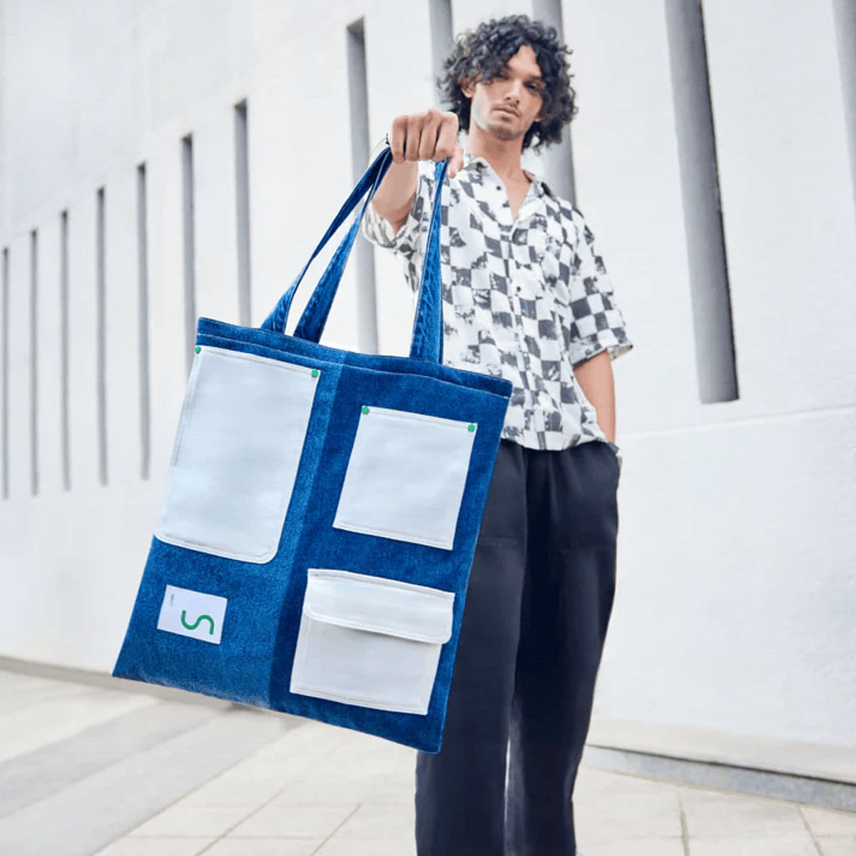 Un Denim - Multi-Pocket Reversible Denim Tote Bag